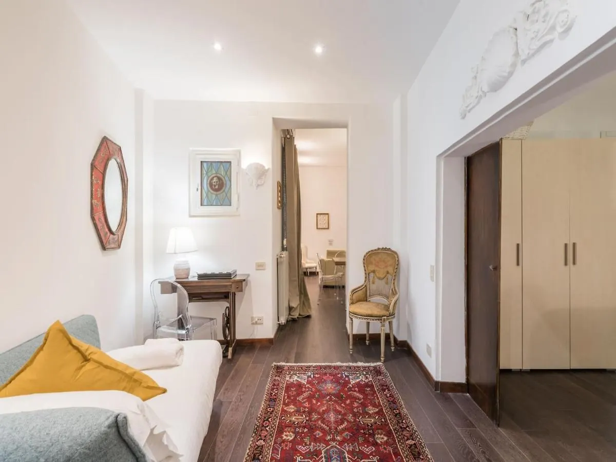 The Best Rent - Three-Bedroom Apartment Close To The Quirinale Rome