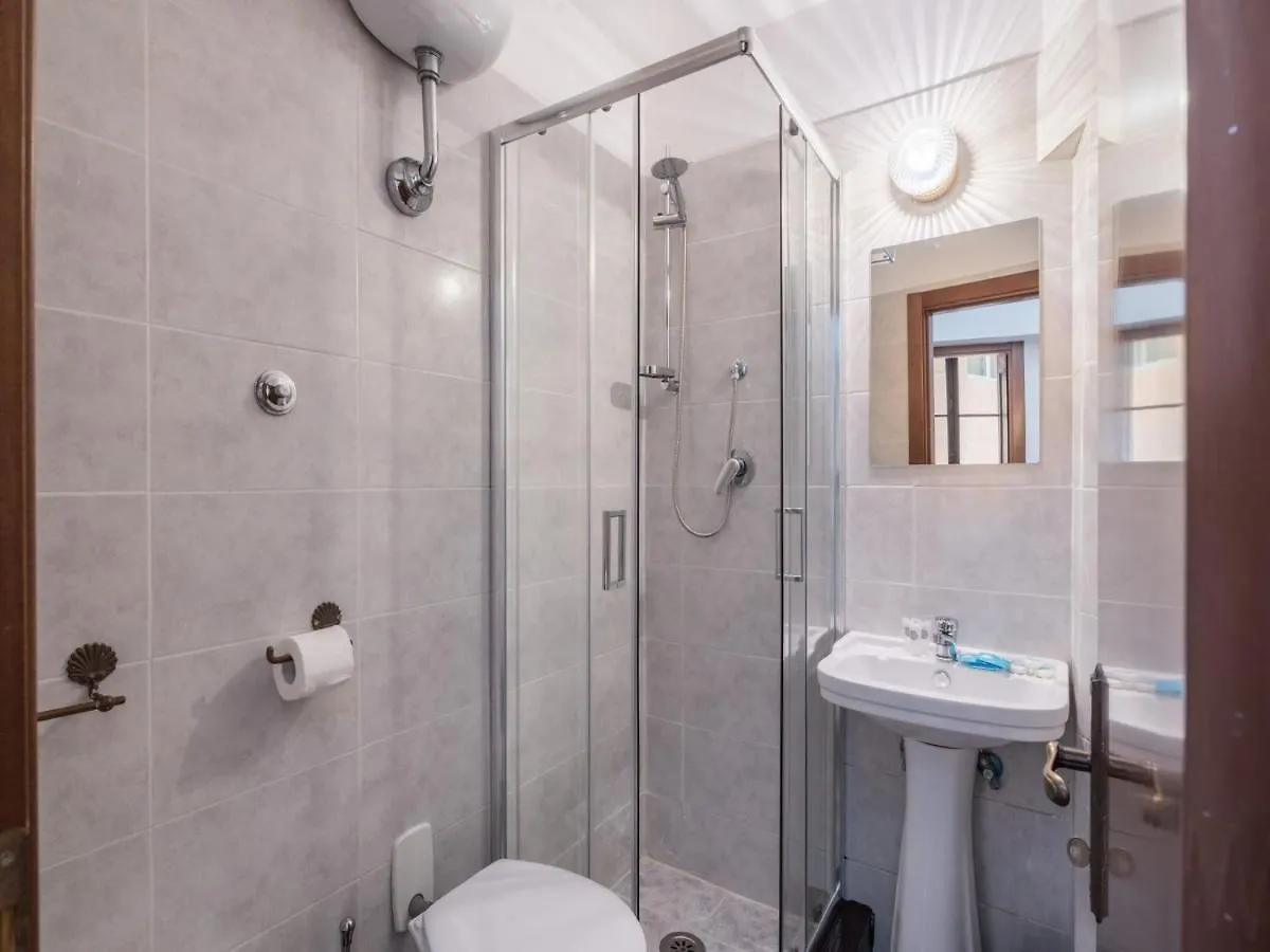 The Best Rent - Three-Bedroom Apartment Close To The Quirinale Rome