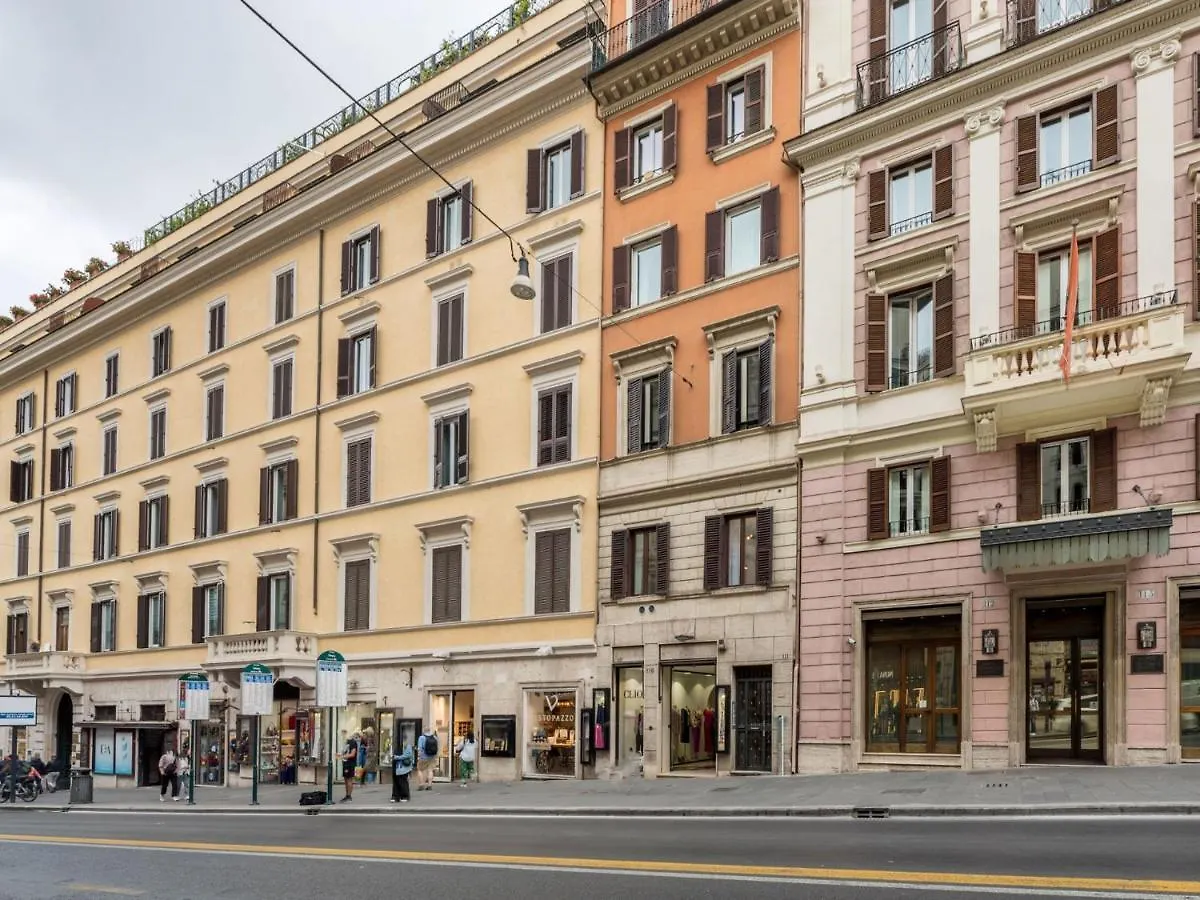 The Best Rent - Three-Bedroom Apartment Close To The Quirinale Řím Itálie